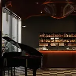 レ バン 5* パリ