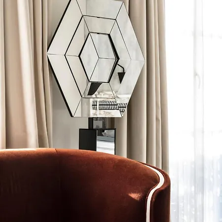 勒斯班斯巴黎酒店 酒店