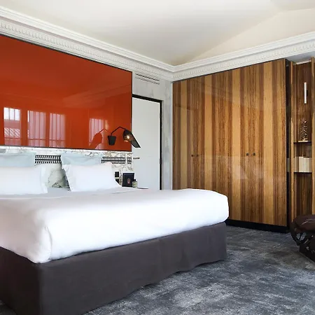 Les Bains Hotel