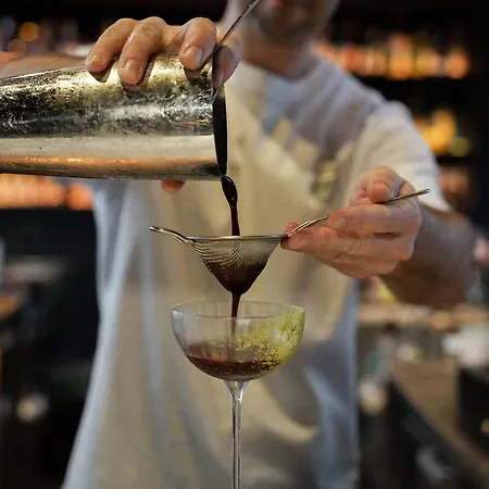 勒斯班斯巴黎酒店 5*