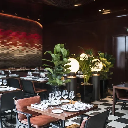 酒店 勒斯班斯巴黎酒店 5*