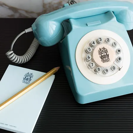 勒斯班斯巴黎酒店 酒店 5*