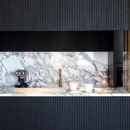 Les Bains 5*