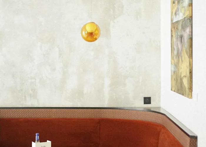 מלון Les Bains 5*