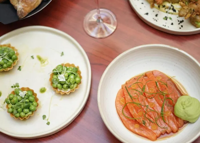 Отель Les Bains Париж