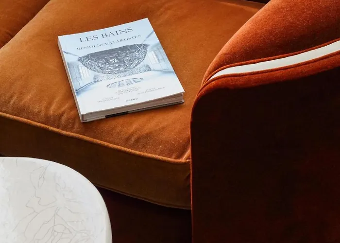 Отель Les Bains